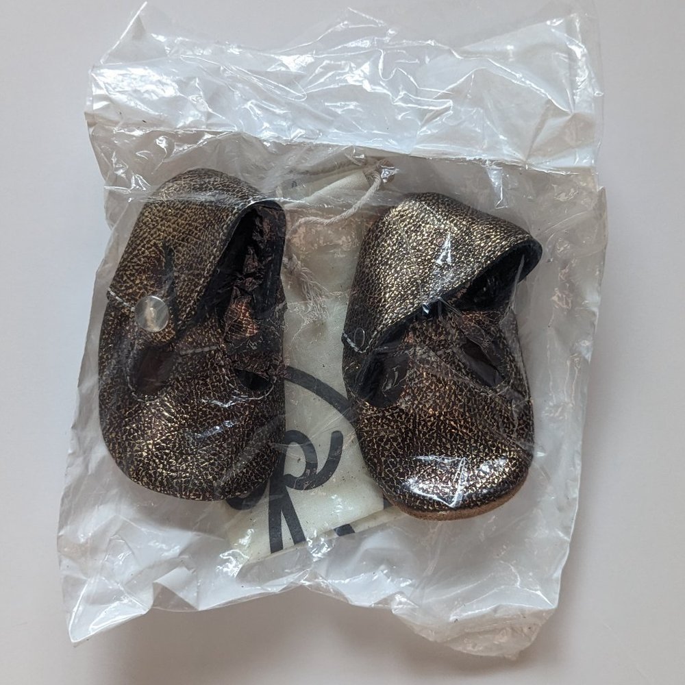 Mon Petit Heirloom T-strap Shoes Kids size 3